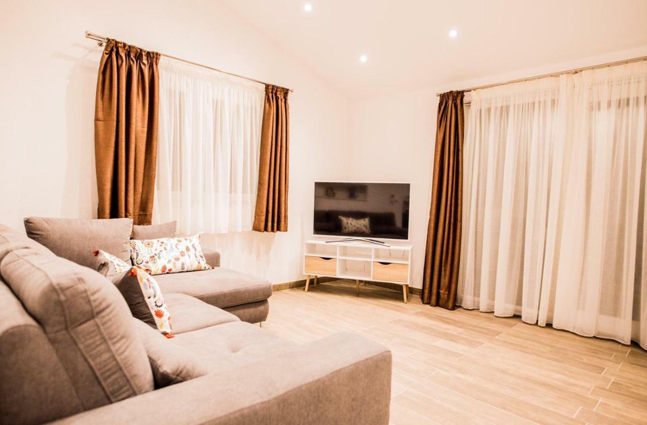 Cambio Apartment *